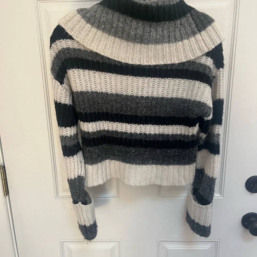 Anthropologie oversized turtleneck‎ striped wool blend sweater size small crop